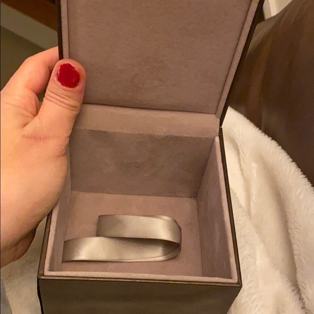 Gucci box Authentic 🎉🎁🎁🎉🎉🎊🎉🎁 - Picture 9 of 11